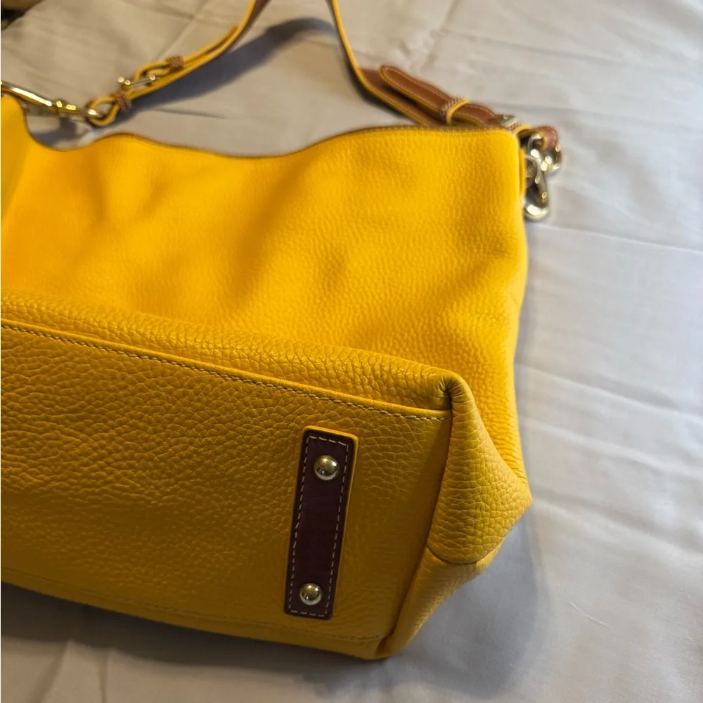 DOONEY & BOURKE EXTRA LARGE PEBBLE LEATHER COURTNEY SAC TOTE BAG